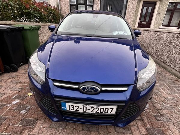 Ford Focus Hatchback, Petrol, 2013, Blue