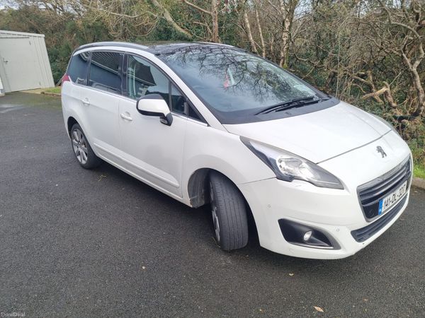 Peugeot 5008 MPV, Diesel, 2014, White