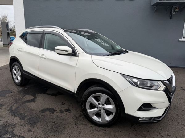 Nissan Qashqai MPV, Petrol, 2021, White