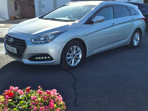 Hyundai i40 Estate, Diesel, 2016, Silver