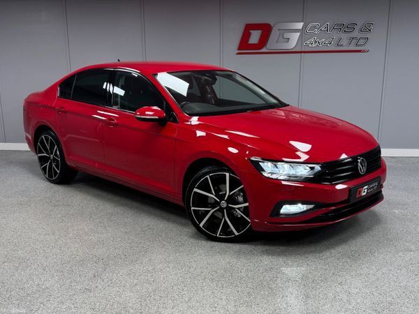 Volkswagen Passat Saloon, Diesel, 2022, Red