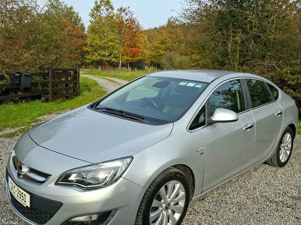Opel Astra Saloon, Diesel, 2013, Silver