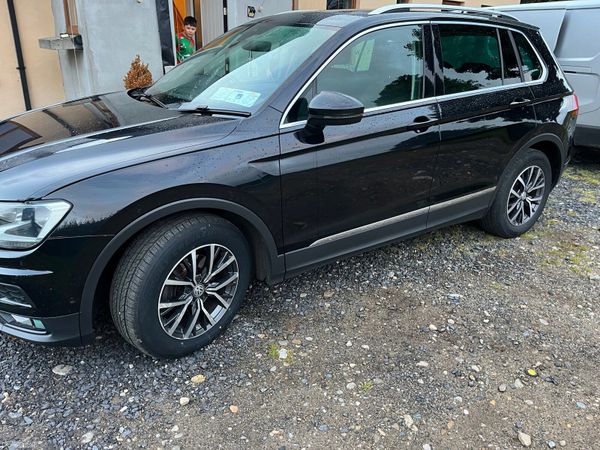 Volkswagen Tiguan SUV, Diesel, 2018, Black