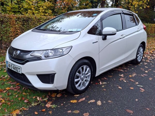 Honda Fit Hatchback, Petrol Hybrid, 2014, White