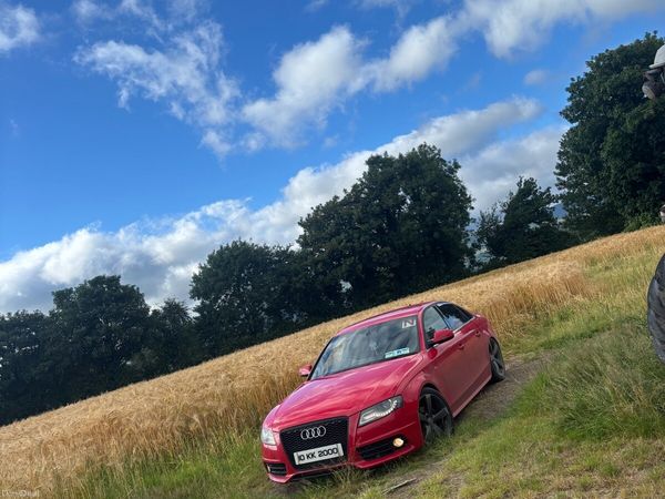 Audi A4 Saloon, Diesel, 2010, Red