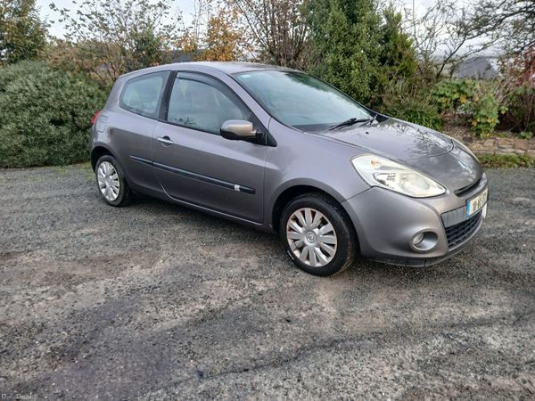 Renault Clio Hatchback, Ethanol Petrol, 2010, Grey