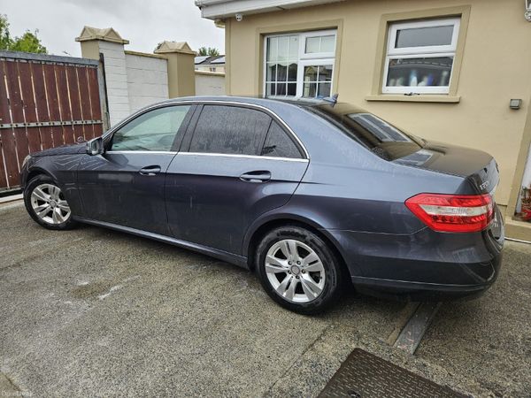 Mercedes-Benz E-Class Saloon, Diesel, 2013, Grey
