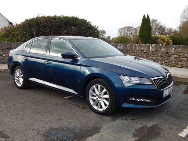 Skoda Superb Saloon, Diesel, 2023, Blue