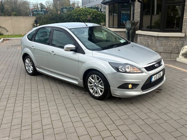 Ford Focus Hatchback, Diesel, 2011, Grey