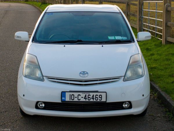 Toyota Prius Hatchback, Petrol Hybrid, 2010, White