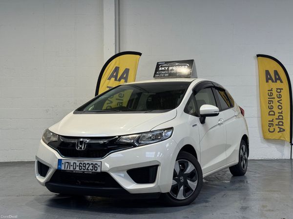 Honda Fit Hatchback, Petrol Hybrid, 2017, White