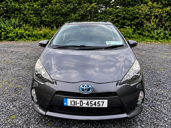 Toyota Aqua Hatchback, Petrol Hybrid, 2013, Grey