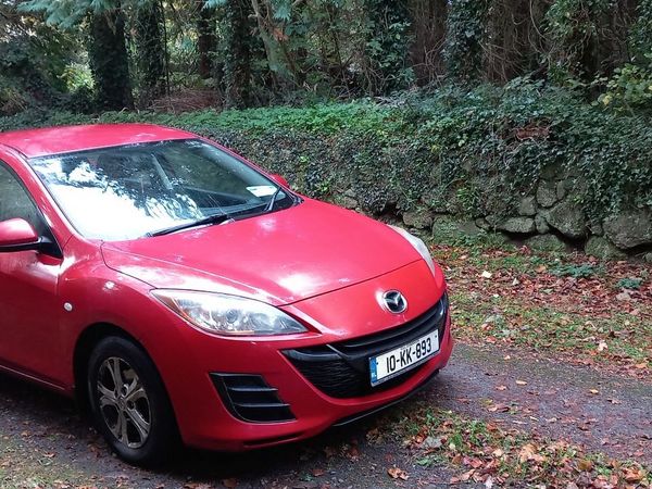 Mazda Mazda3 Saloon, Diesel, 2010, Red