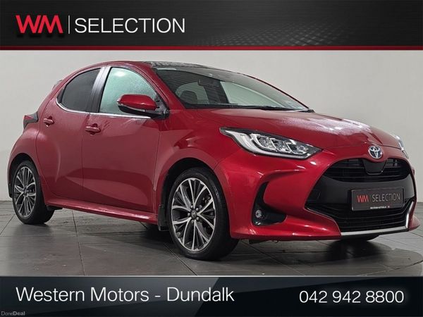 Toyota Yaris Hatchback, Petrol Hybrid, 2023, Red