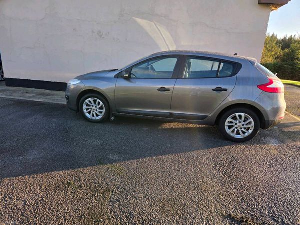 Renault Megane Hatchback, Diesel, 2013, Grey
