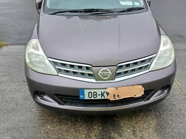 Nissan Tiida Hatchback, Petrol, 2008, Purple