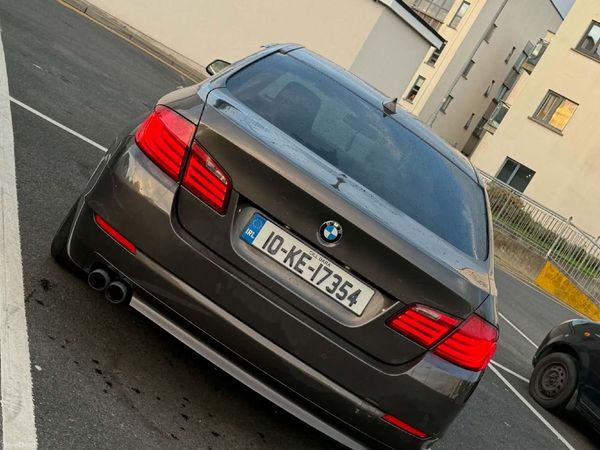 BMW 5-Series Saloon, Diesel, 2010, Brown