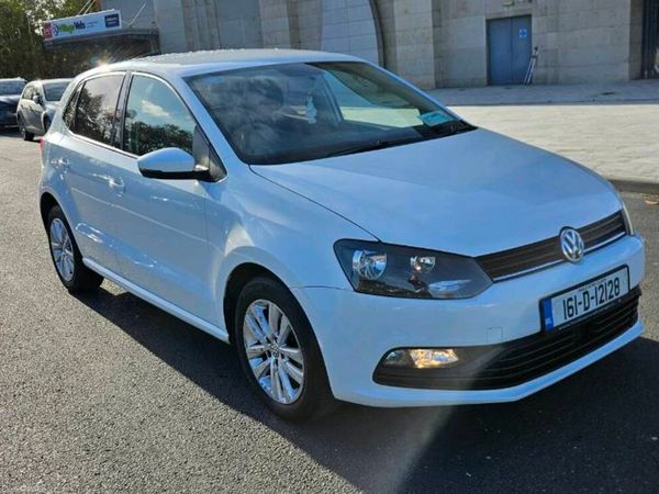 Volkswagen Polo Hatchback, Petrol, 2016, White