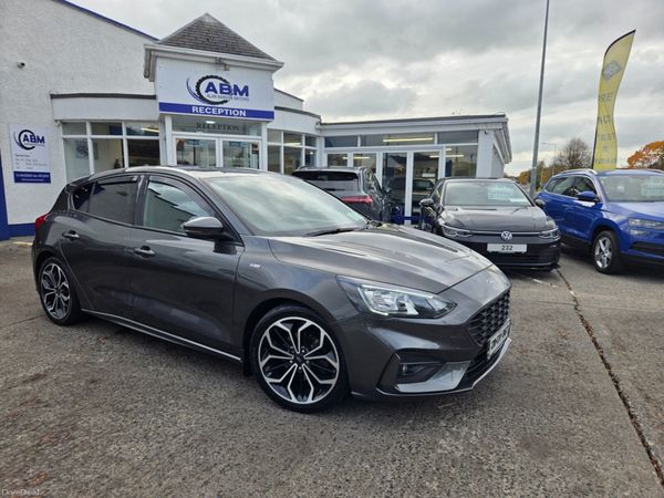 Ford Focus Hatchback, Diesel, 2021, Grey