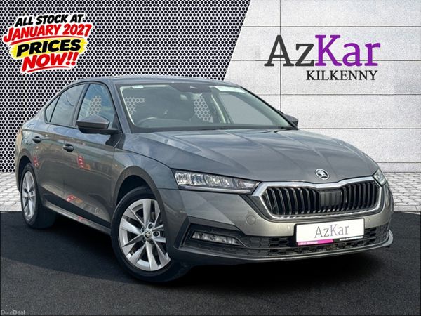 Skoda Octavia Hatchback, Petrol Hybrid, 2024, Grey