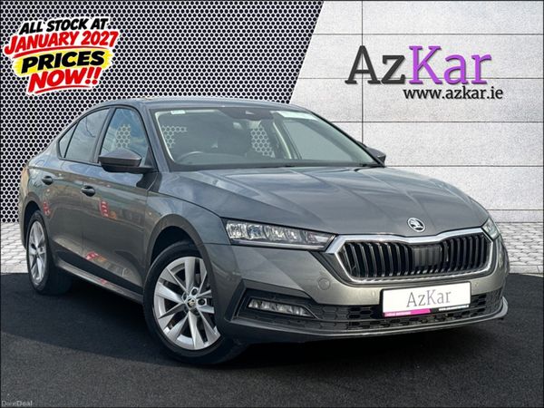 Skoda Octavia Hatchback, Petrol Hybrid, 2024, Grey