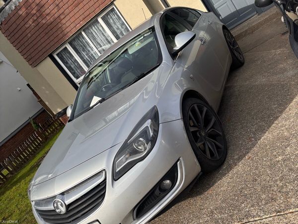 Vauxhall Insignia Hatchback, Diesel, 2016, Silver
