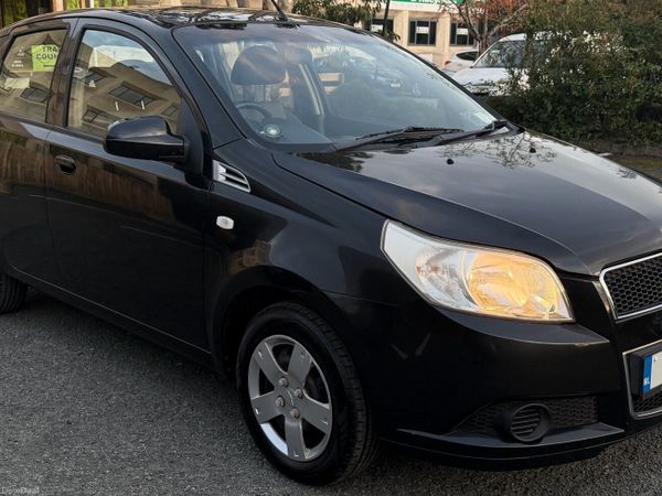 Chevrolet Aveo Hatchback, Petrol, 2011, Black