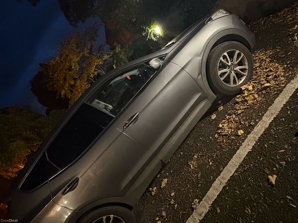 Hyundai Santa Fe SUV, Diesel, 2013, Silver