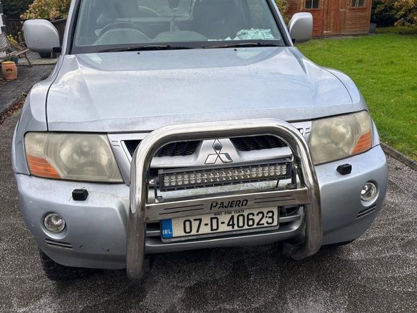Mitsubishi Pajero SUV, Diesel, 2007, Silver