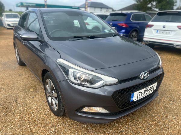 Hyundai i20 Hatchback, Petrol, 2017, Grey