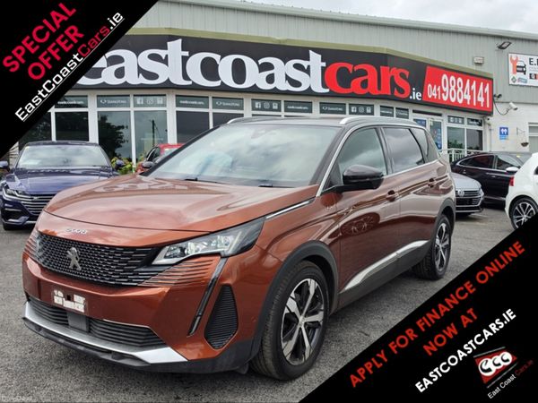 Peugeot 5008 MPV, Diesel, 2021, Orange