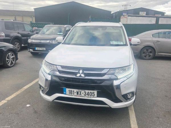 Mitsubishi Outlander SUV, Petrol Plug-in Hybrid, 2018, White