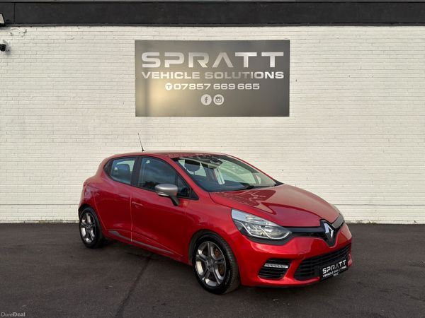 Renault Clio Hatchback, Diesel, 2016, Red