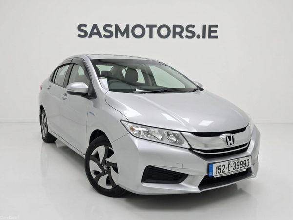 Honda Grace Saloon, Petrol, 2015, Silver