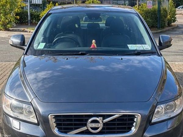 Volvo S40 Saloon, Diesel, 2011, Grey