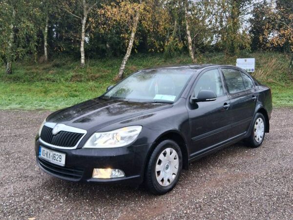 Skoda Octavia Hatchback, Diesel, 2010, Black