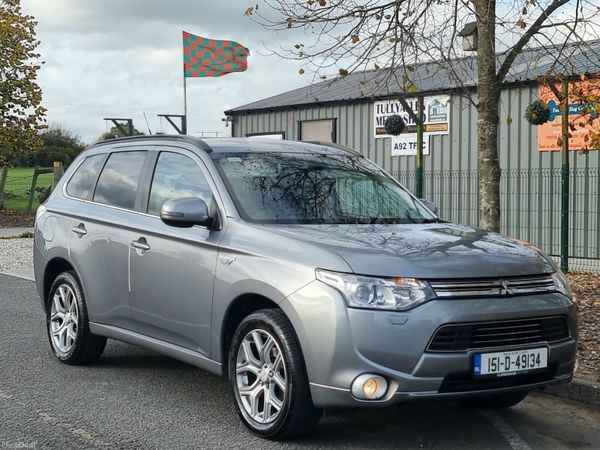 Mitsubishi Outlander SUV, Petrol Plug-in Hybrid, 2015, Grey