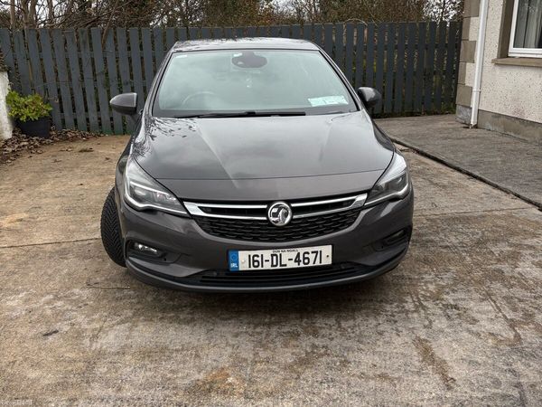 Vauxhall Astra Hatchback, Diesel, 2016, Grey