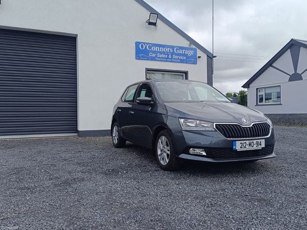 Skoda Fabia Hatchback, Petrol, 2021, Grey