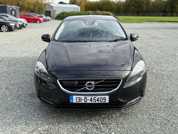 Volvo V40 Hatchback, Petrol, 2013, Black