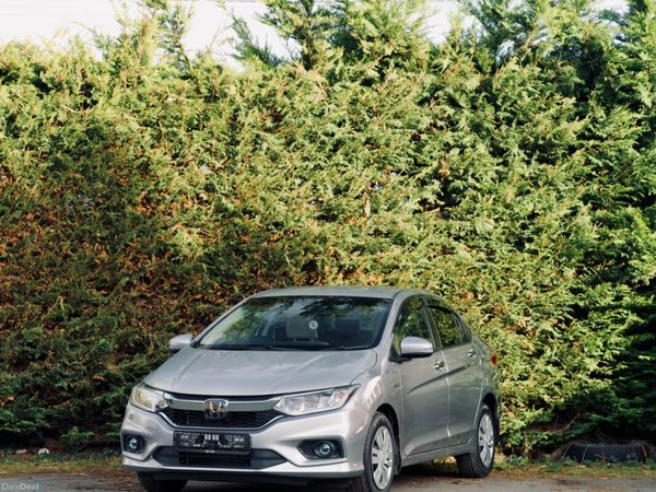 Honda Grace Saloon, Petrol Hybrid, 2018, Silver