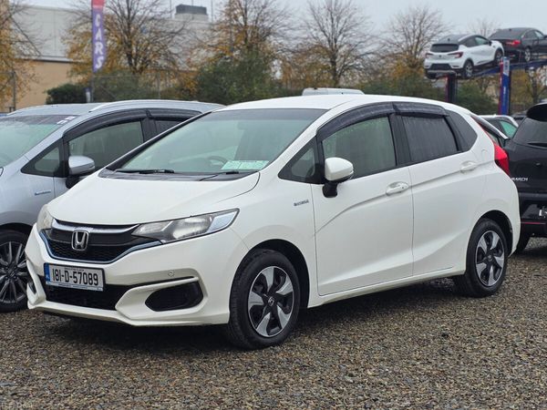 Honda Fit Hatchback, Petrol Hybrid, 2018, White