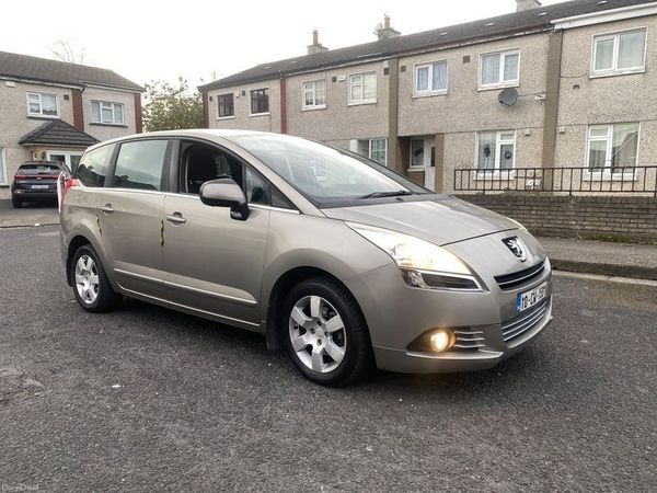 Peugeot 5008 MPV, Diesel, 2010, Grey