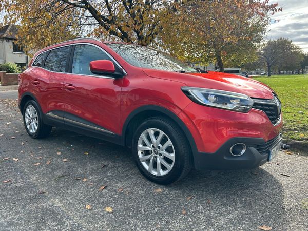 Renault Kadjar SUV, Diesel, 2017, Red