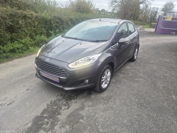 Ford Fiesta Hatchback, Petrol, 2017, Grey