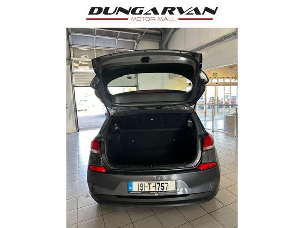 Hyundai i30 Hatchback, Petrol, 2019, Grey