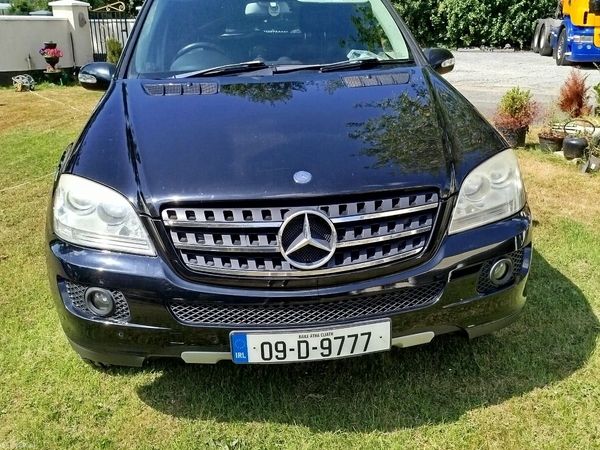 Mercedes-Benz M-Class SUV, Diesel, 2009, Black