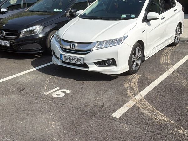 Honda Grace Saloon, Petrol Hybrid, 2015, White