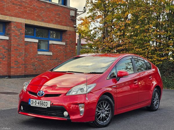 Toyota Prius Hatchback, Petrol Hybrid, 2013, Red