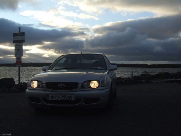 Toyota Corolla Hatchback, Petrol, 2001, Silver